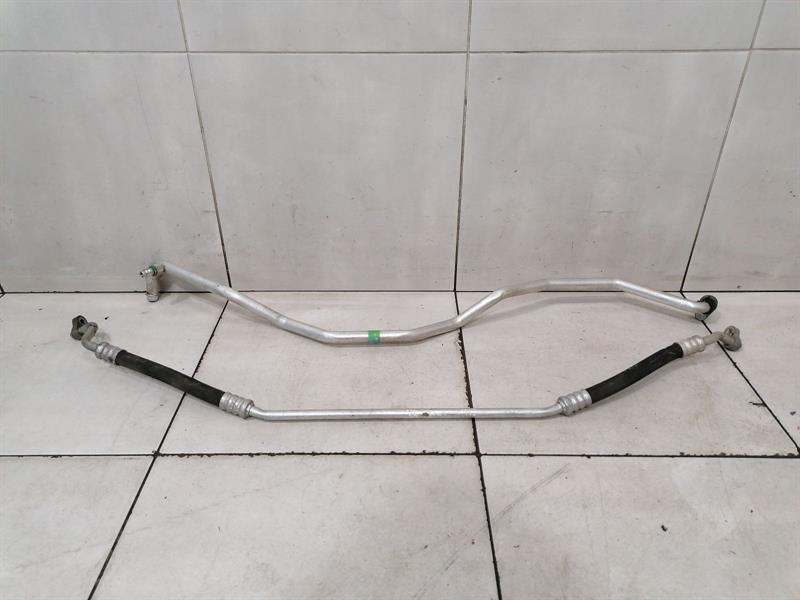 Porsche 911 (996) Porsche 911 996 A/C pipe 99657310402 air conditioning line air conditioning Body type: Convertible
Fuel: Petrol