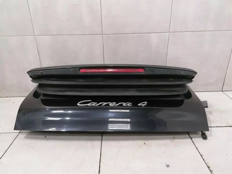 Porsche 911 (996) Porsche 911 996 boat Lid 99651222102 tailgate C4 convertible Body type: Convertible
Fuel: Petrol