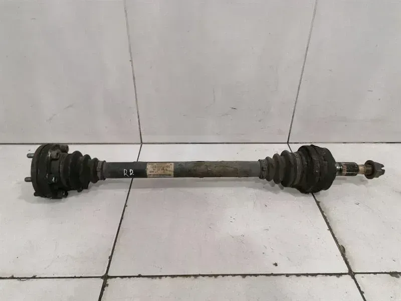 Porsche 911 (996) Porsche 911 997 drive shaft rear right 99733202402 rear right drive shaft Body type: Coupe
Fuel: Petrol