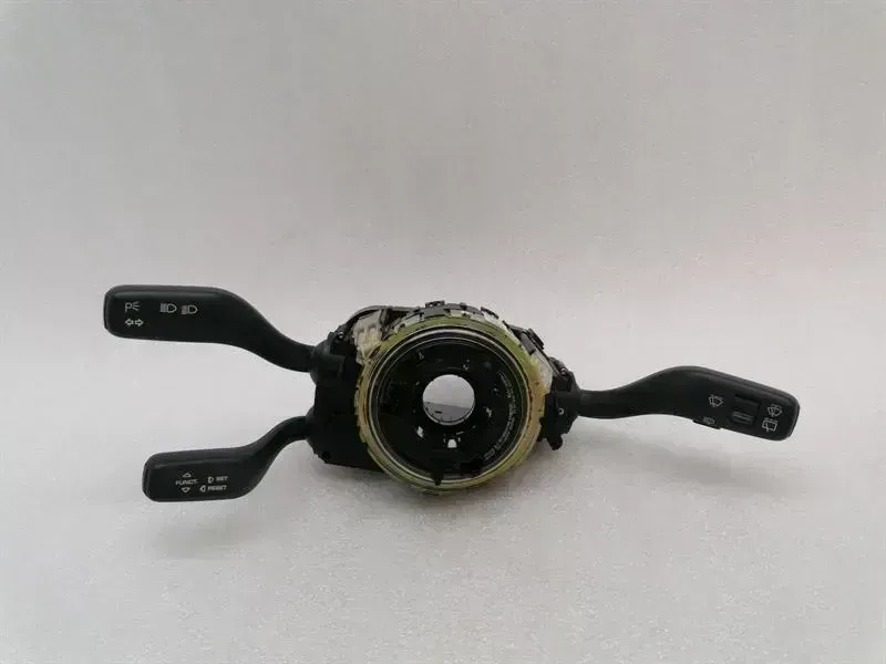 Porsche 911 (996) Porsche 911 997 wiper stalks 99761329102 indicator switch steering column switch Body type: Coupe
Fuel: Petrol