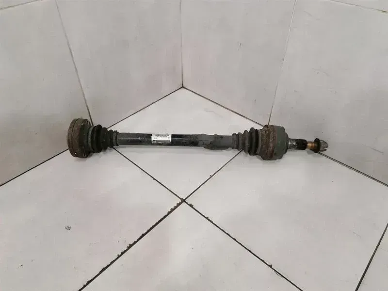 Porsche 911 (997) Porsche 911 997 left rear drive shaft 99733202402 drive shaft rear left Body type: Convertible
Fuel: Petrol
