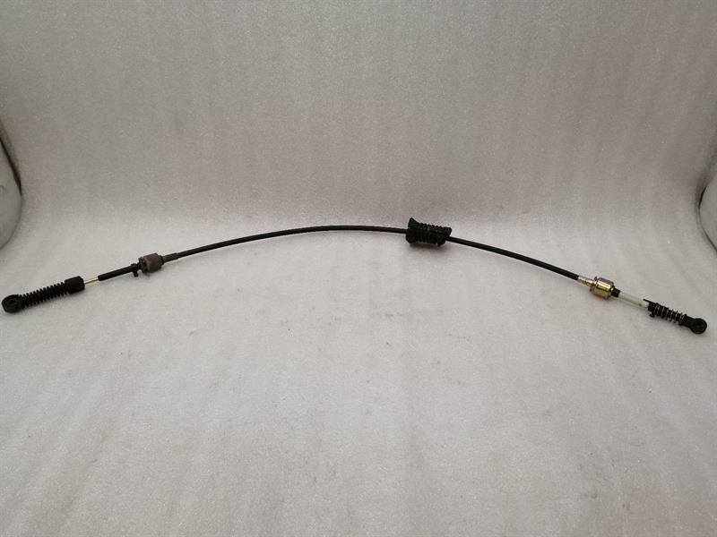 Porsche 911 (996) Porsche 911 996 Automatic Transmissio Cable 99603351 Transmission Shift Body type: Convertible
Fuel: Petrol