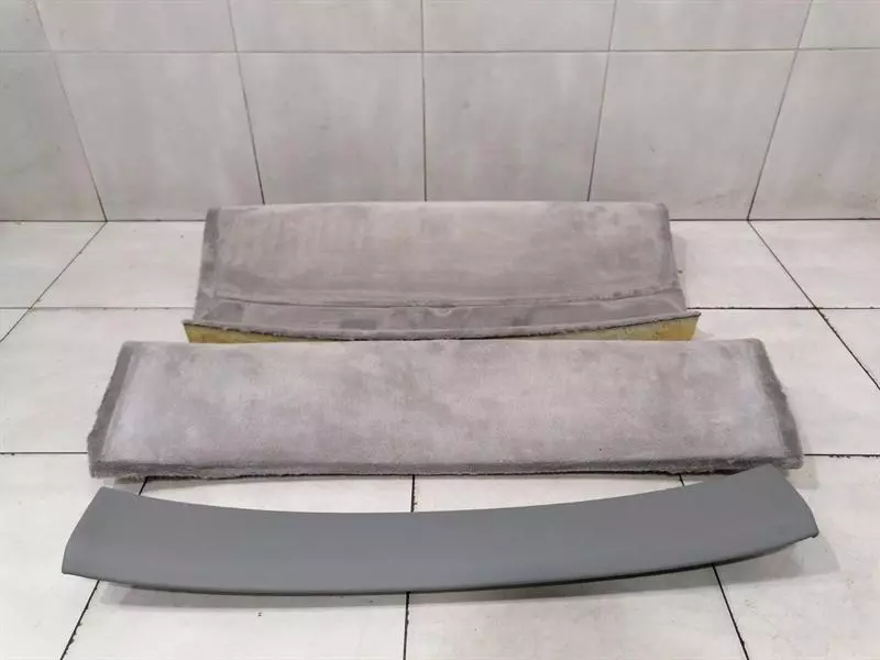 Porsche 911 (996) Porsche 911 996 Rear Carpet Cover Set 99655103114 Carpet Set Body type: Coupe
Fuel: Petrol