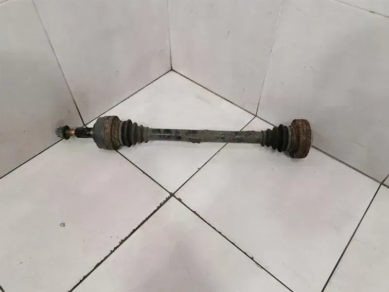Porsche 911 (997) Porsche 911 997 drive shaft rear right 99733202402 rear right drive shaft Body type: Convertible
Fuel: Petrol