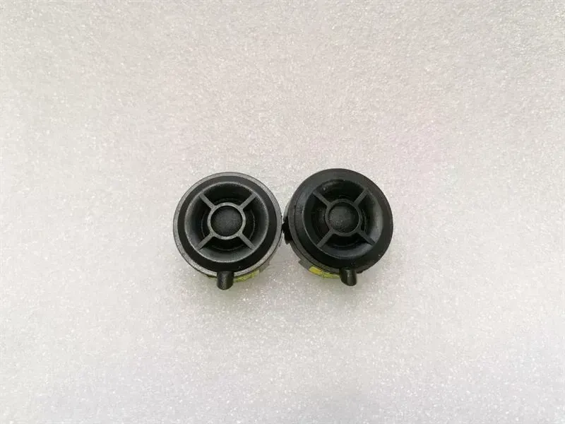 Porsche 911 (997) Porsche 911 997 Tweeter Speaker Set 99764502100 Speaker Set Body type: Convertible
Fuel: Petrol