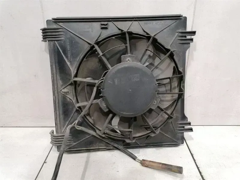 Porsche 911 (996) Porsche 911 996 Cooling Fan 99662413500 Fan Body type: Coupe
Fuel: Petrol
