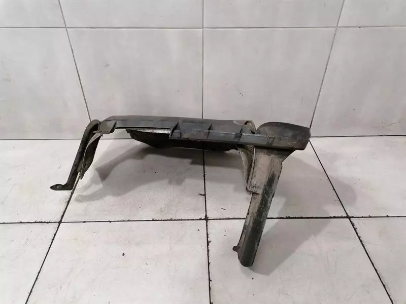 Porsche 911 (996) Porsche 911 996 Rear Left Wheel Arch Plastic 99650563101 WHEEL RUN COVER Hi Li Body type: Coupe
Fuel: Petrol
