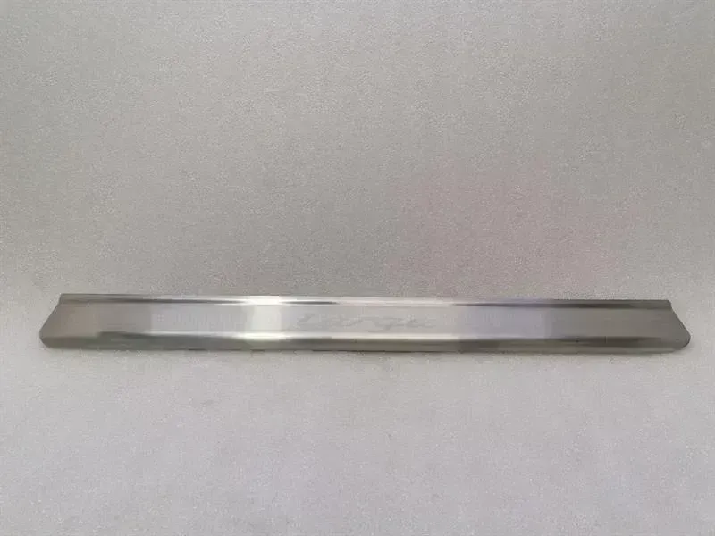 Porsche 911 (996) Porsche 911 996 door sill Targa Left door entry sill aluminium Targa Body type: Targa
Fuel: Petrol
