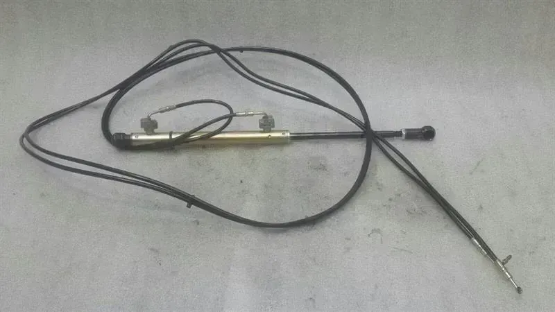 Mercedes-Benz SLK (R171) Misc Mercedes SLK R171 RLH Hydraulic Cylinder A17180...