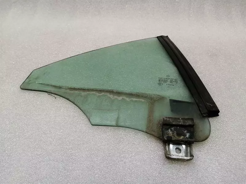 Mercedes-Benz SLK (R172) 2011-2020 Mercedes SLK R171 Right Rear Quarter Glass A1717350200 Door Glass 1/4 Rear Right
