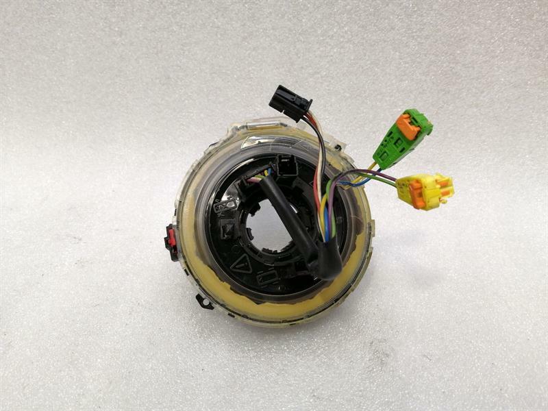 Mercedes-Benz A (W169) Mercedes S-Class W221 W219 R171 Clock Spring A1714640918 Grinding Ring Body type: Saloon
Fuel: Hybrid