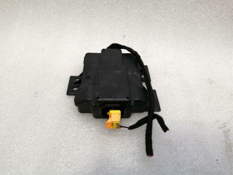 Mercedes-Benz A (W169) Mercedes S-Class W221 Fuse Box Realy A0005406050 Fuse Box Body type: Saloon
Fuel: Hybrid