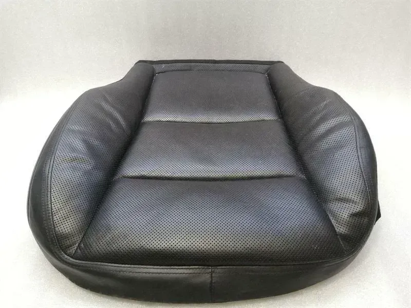 Mercedes-Benz A (W169) Mercedes S-class W221 mop FRH seat pad illusion A2219107346 front right seat Body type: Saloon
Fuel: Hybrid