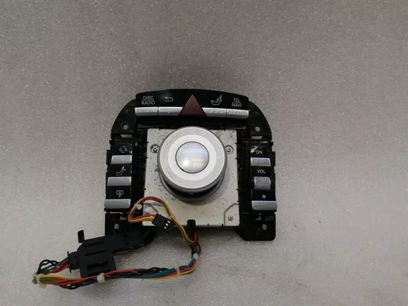 Mercedes-Benz A (W169) Mercedes S-Class W221 Comand Navi Switch A2218707058 Multi Function Switch Body type: Saloon
Fuel: Hybrid