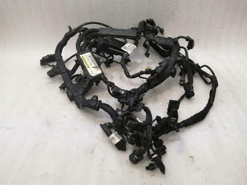 Mercedes-Benz A (W169) Mercedes S400 W221 Hybrid Engine Wiring Loom A2721507533 Engine Harness M272 Body type: Saloon
Fuel: Hybrid