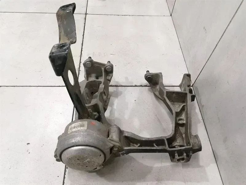 Porsche Boxster (987) Porsche Cayman 987 Right Subframe + Gearbox Mount 9A137504220 Transmission Holder Re