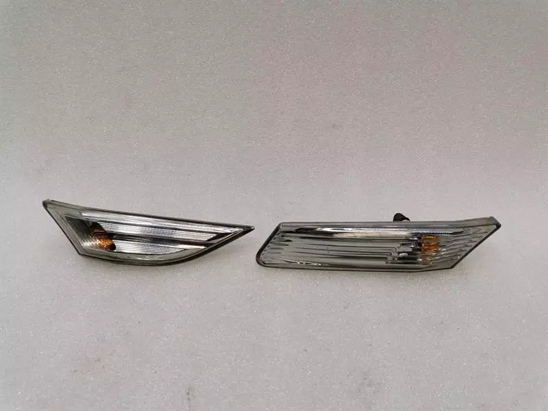 Porsche Boxster (987) Porsche Cayman 987 Indicator Set 99763103302 Side Indicator Set Body type: Coupe
Fuel: Petrol