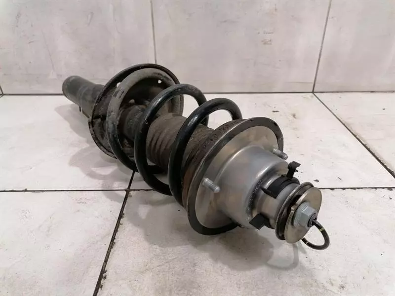 Porsche Boxster (987) Porsche Cayman S 987 shock absorber rear 98733305324 shock absorber rear Li PASM Body type: Coupe
Fuel: Petrol