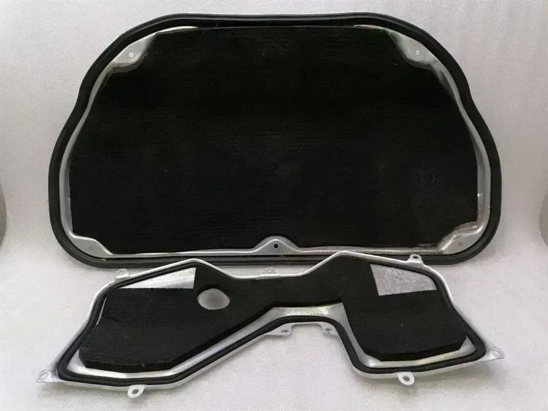 Porsche Boxster (987) Porsche Cayman 987 Engine Heat Shield Cover Set 98751321101 Engine Cover Set Body type: Coupe
Fuel: Petrol