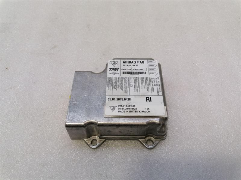 Porsche Boxster (981) PORSCHE CAYMAN 981 Safety Module ECU 99161820108 Airsteuergerät SRS Body type: Coupe
Fuel: Petrol