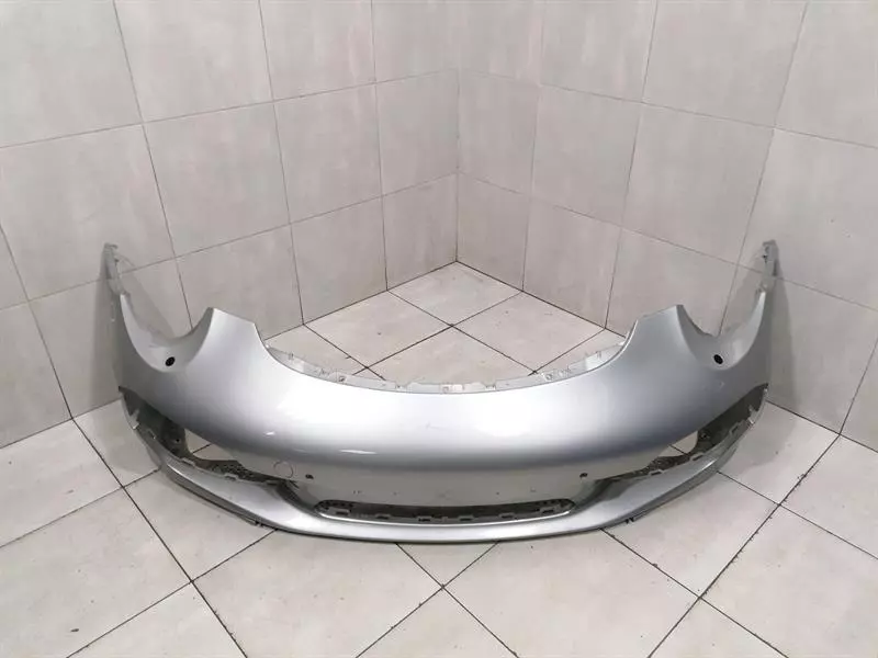 Porsche 911 (992) Porsche 911 991 Front Bumper 99150531100 Front Bumper Body type: Coupe
Fuel: Petrol