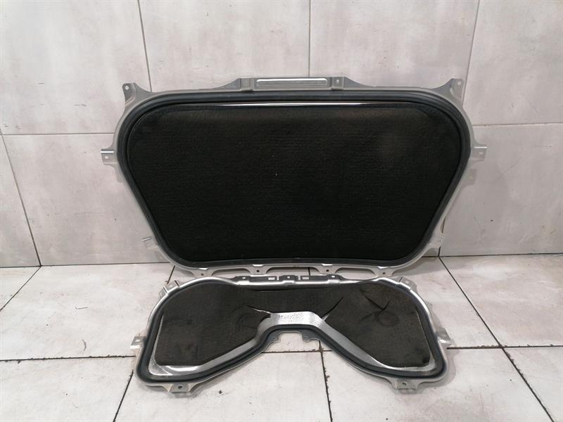 Porsche Boxster (981) Porsche Cayman 981 Engine Cover Set 98151321101 Engine Cover Set Body type: Coupe
Fuel: Petrol