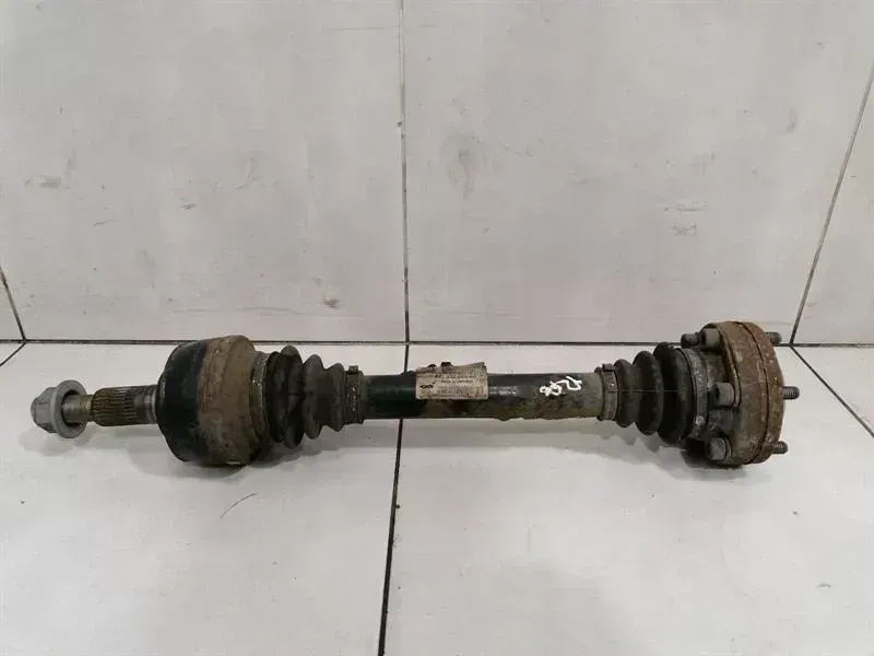 Porsche Boxster (981) Porsche Cayman 981 GT4 Drive Shaft Rear Right 98133202460 Right Drive Shaft Body type: Coupe
Fuel: Petrol