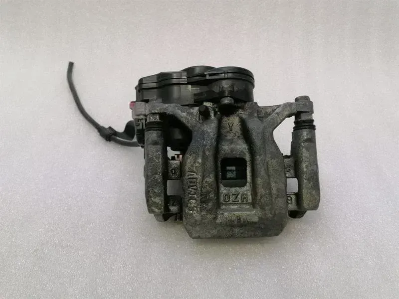 Lexus RX LEXUS RX RX450h AL20 Left Rear Caliper 47850-48130 Rear Left Caliper Body type: SUV
Fuel: Hybrid