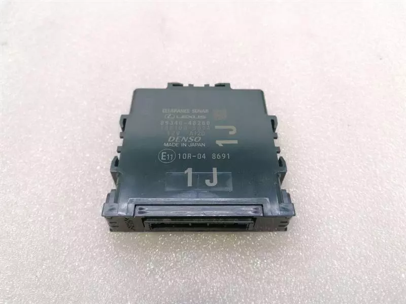 Lexus RX XUS RX RX450h AL20 Electronic Module 89340-48260 Control Unit Clear Computer Body type: SUV
Fuel: Hybrid