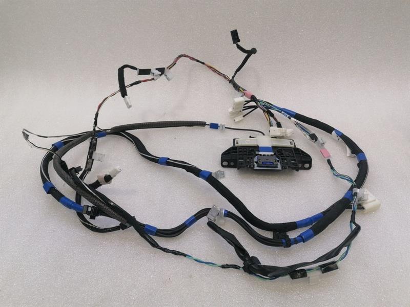 Lexus RX LEXUS RX RX450h AL20 Aerial / Antenna 86860-78010-C Antenna GPS Body type: SUV
Fuel: Hybrid