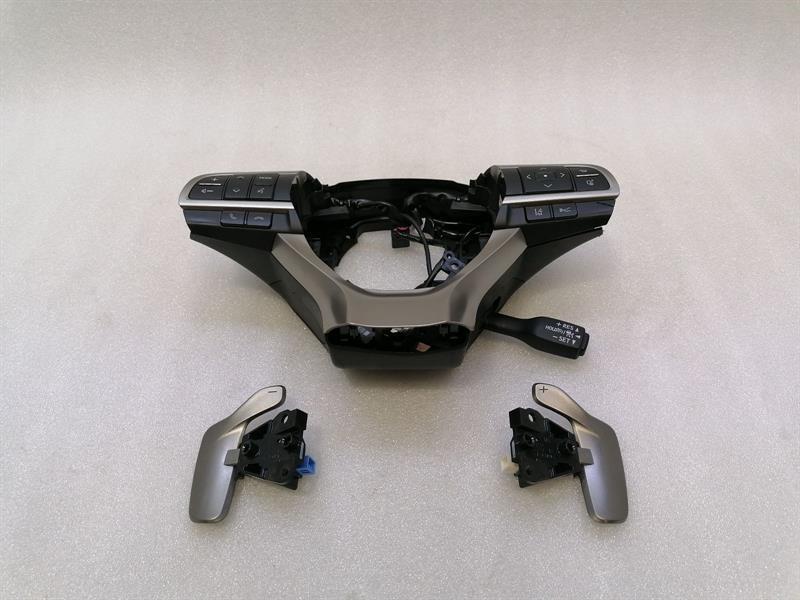 Lexus RX LEXUS RX RX450h AL20 Switch 864A1-48011 Switch STEERING WHEEL PADDLE SHIFTS Body type: SUV
Fuel: Hybrid