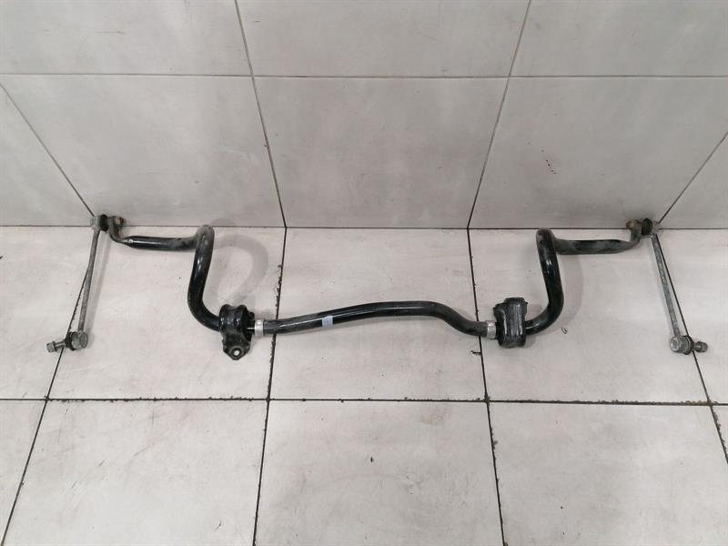 Lexus RX Lexus RX RX450h AL20 Anti Roll Bar Front 48811-48190 Front Anti Roll Bar Body type: SUV
Fuel: Hybrid