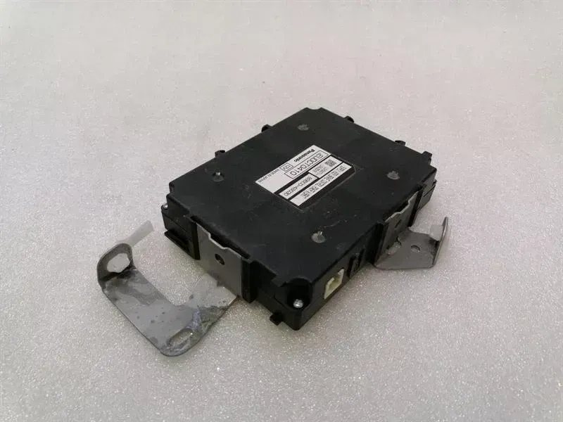 Lexus RX LEXUS RX RX450h AL20 Electronic Module 896C0-48030 Control Unit BRAKE CONTROL Body type: SUV
Fuel: Hybrid