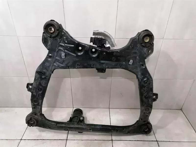 LEXUS RX RX450h AL20 Sous-châssis avant 51100-48110 Poutre d&#39;essieu avant