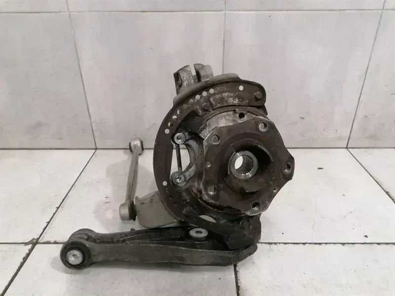 Porsche Boxster (981) Porsche Boxster 981 right rear hub 98133115807 wheel bearing housing rear right