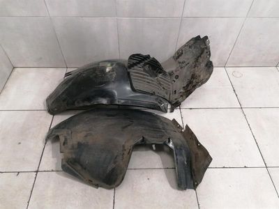 Revêtement de passage de roue avant Porsche Boxster 981 FRH 98150450203