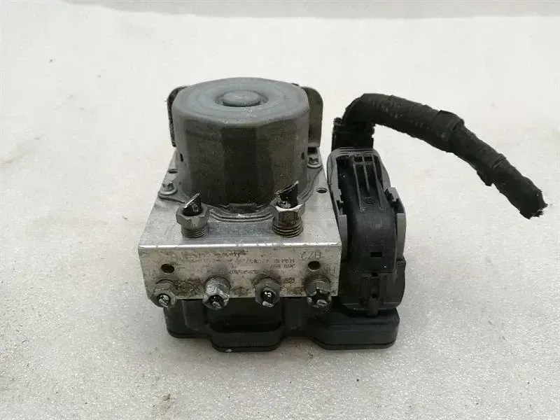 Porsche Boxster (981) Porsche Boxster 981 A.B.S Pump 98135575502 ABS Pump Hydraulic Block Body type: Convertible
Fuel: Petrol