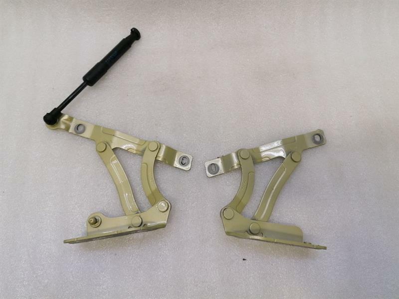 Porsche Boxster (981) Porsche Boxster 981 Bonnet Hinge Set 98151215102 Hood Hinge Set Body type: Convertible
Fuel: Petrol