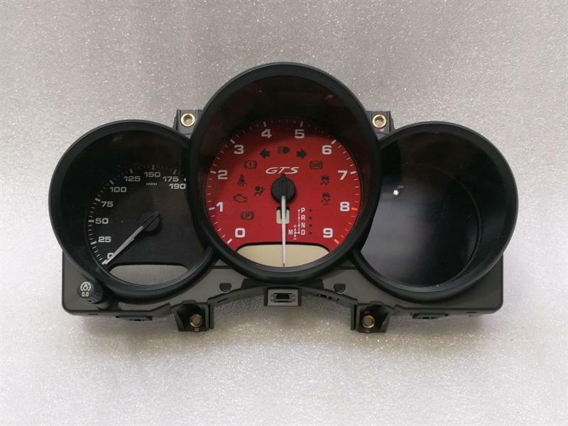 Porsche Boxster (981) Porsche Boxster 981 GTS CARMINE RED Instrument Cluster 98164117801 Speedometer Body type: Convertible
Fuel: Petrol