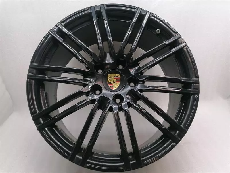 Porsche Boxster (981) Porsche Boxster 981 20-Inch Alloy Wheel 98136216006 Alloy Rim 8.5JX20 ET57 Body type: Convertible
Fuel: Petrol