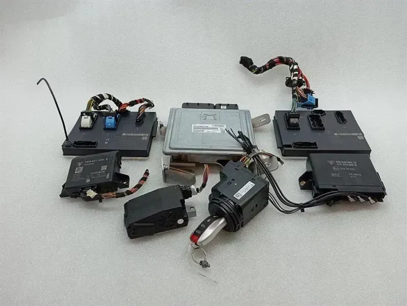 Porsche Boxster (981) Porsche Cayman 981 Engine ECU 99161860203 Engine Control Unit Set 3.4 GTS PDK VTS