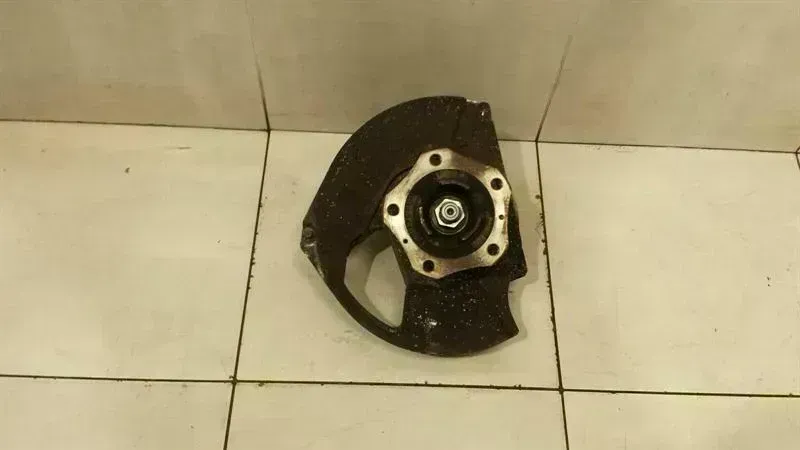 Porsche 911 (991) Porsche 911 991 Left Front Hub 99134165704 Wheel Bearing Housing Front Left Body type: Coupe
Fuel: Petrol