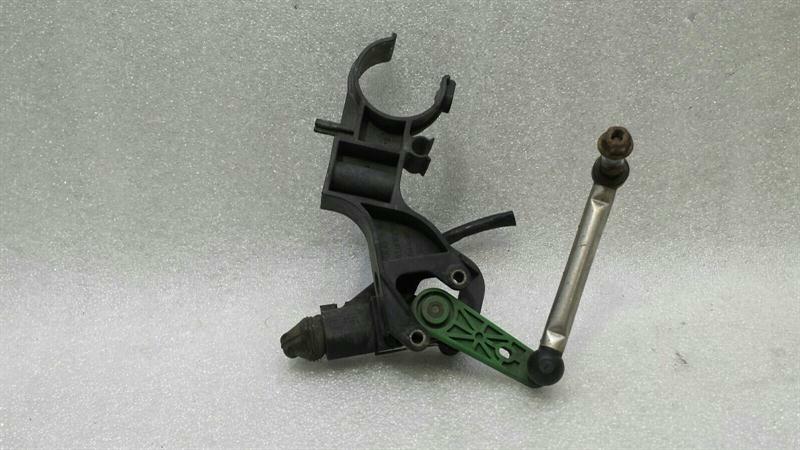 Porsche 911 (991) Porsche 911 991 FLH Level Sensor 99163138100 Front Left Level Sensor Body type: Coupe
Fuel: Petrol