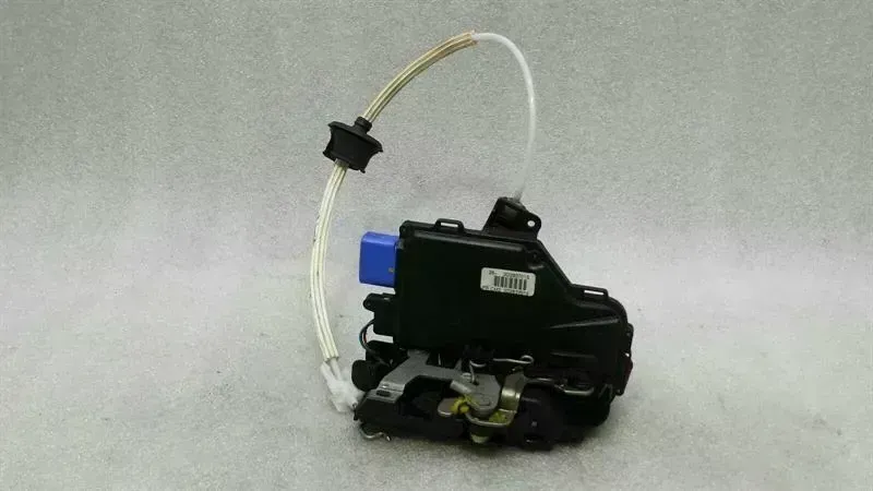 Porsche Boxster (987) Door lock Porsche Cayman 987 RHD left door lock 3D2837015...