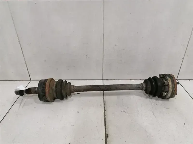 Porsche 911 (996) Porsche 911 996 Left Rear Drive Shaft 99633202403 Drive Shaft Rear Left MK1 Body type: Coupe
Fuel: Petrol
