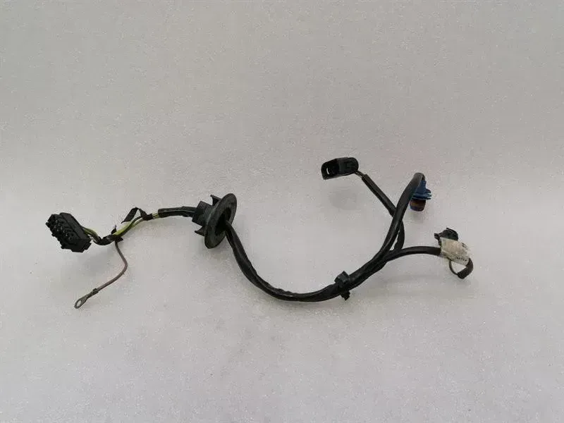 Porsche 911 (996) Porsche 911 996 Wiring Loom 99661230401 Hed Light Wiring Harness Body type: Coupe
Fuel: Petrol