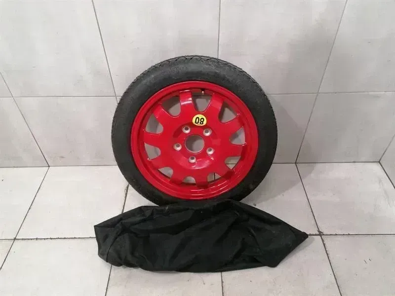Porsche 911 (996) Porsche 911 996 Alloy Wheel 99636213001 Alloy Wheel Body type: Coupe
Fuel: Petrol