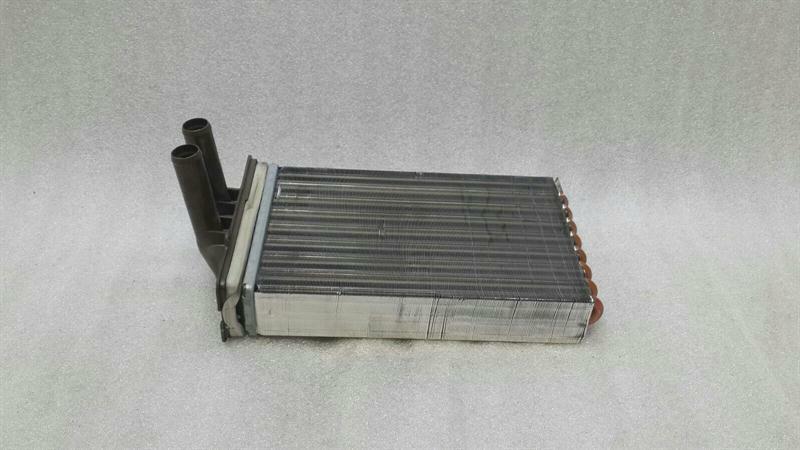 Porsche 911 (996) Porsche 911 996 Heater Matrix 99757212900 Heat Exchanger Heating Cooler Body type: Convertible
Fuel: Petrol
