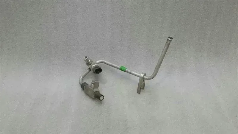 Porsche 911 (996) Porsche 911 996 A/C pipe 99657310801 air conditioning line air conditioning Body type: Convertible
Fuel: Petrol