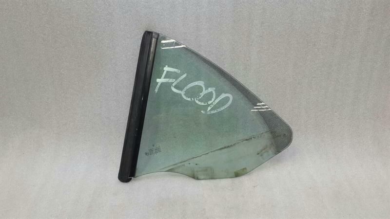 Porsche 911 996 Left Rear 1/4 Glass 99654311109 Door Window 1⁄4 Rear Left